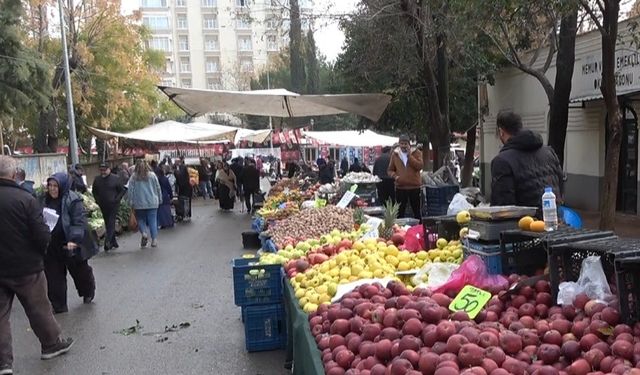 Kahramanmaraş'ta Semt Pazarlarında Kış Yoğunluğu
