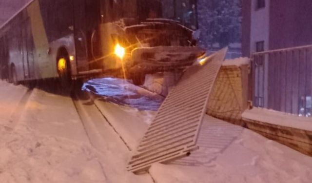 Kahramanmaraş'ta Kar Kazaları Beraberinde Getirdi