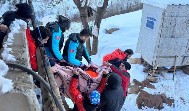 Kahramanmaraş'ta 18 Saatlik Operasyonla Mahsur Kalan Hasta Kurtarıldı