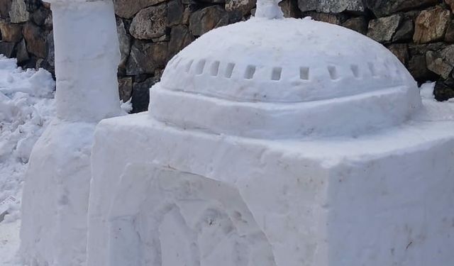 Kahramanmaraş'ta Köyüne Kardan Cami Yaptı