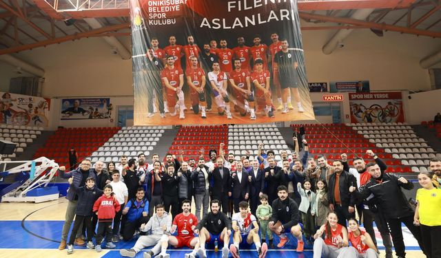 Namağlup liderliğini sürdüren Onikişubat Belediyespor Voleybol Takımı’na MADO dopingi