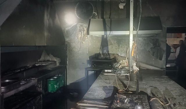 Kahramanmaraş’ta İşyeri Yangınında 4 Kişi Dumandan Etkilendi