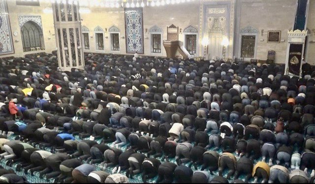 Kahramanmaraş’ta İlk Teravih Coşkusu