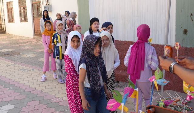 Onikişubat Belediyesi’nden Yaz Kur’an Kurslarına ‘Camiler Çiçek Açtı’ ile anlamlı destek