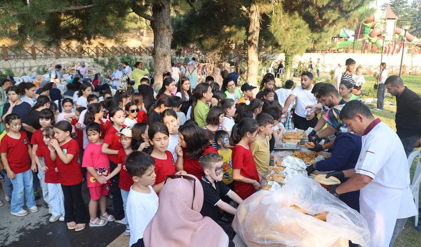 Dulkadiroğlu Belediyesi’nden “Değerler Eğitimi” Gören Öğrencilere Anlamlı Programı