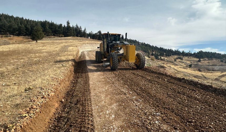Kazanlıpınar’da Sathi Kaplama Öncesi Zemin İyileştirme Çalışmaları Sürüyor