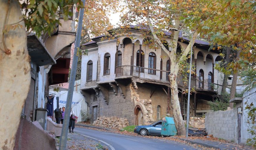 Kahramanmaraş'ta Asırlık Tarihi Evler Restorasyon Bekliyor