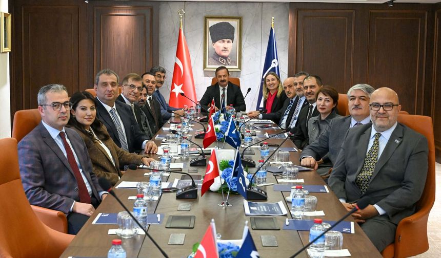 Anahtar Parti Başkanlık Divanı: Bir Ülkenin Nasıl Yönetileceğine Yalnızca O Ülkenin Halkı Karar Verir