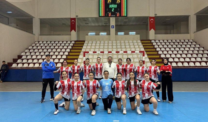 Kahramanmaraş’ta Hentbolda Çifte Başarı
