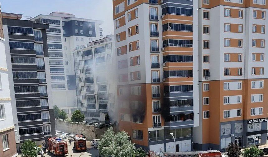 Kahramanmaraş’ta Apartman Yangını: 3 Kişi Hayatını Kaybetti