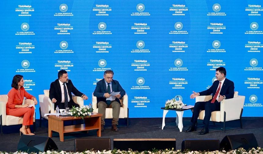 Bakan Kurum, Kahramanmaraş’ta Dirençli Şehirler Zirvesi’ne Katıldı