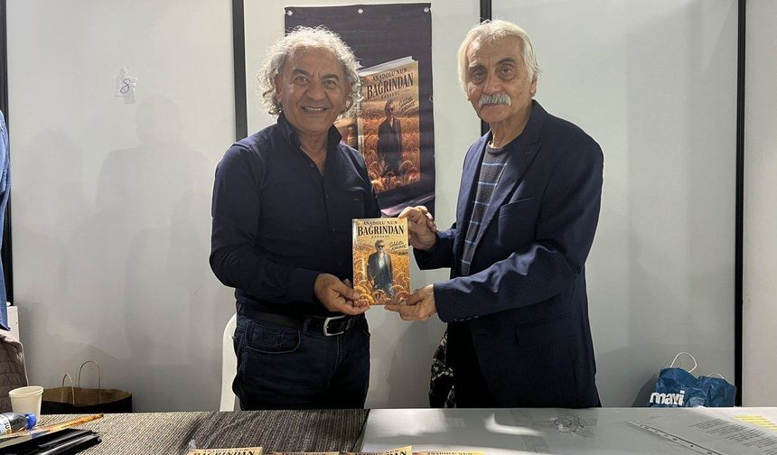 Karakoç, Kahramanmaraş Kitap Fuar’ında Okurlarıyla Buluştu