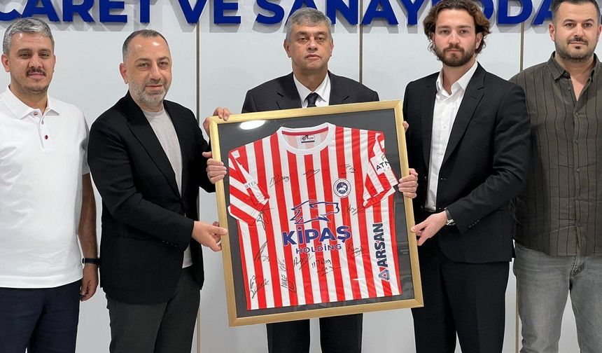 Mahmut Arıkan’dan İstiklalspor’a 100 Bin Dolarlık Destek