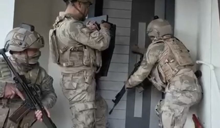 Kahramanmaraş’ta Annesini Bıçakla Rehin Alan Şahıs Gözaltına Alındı