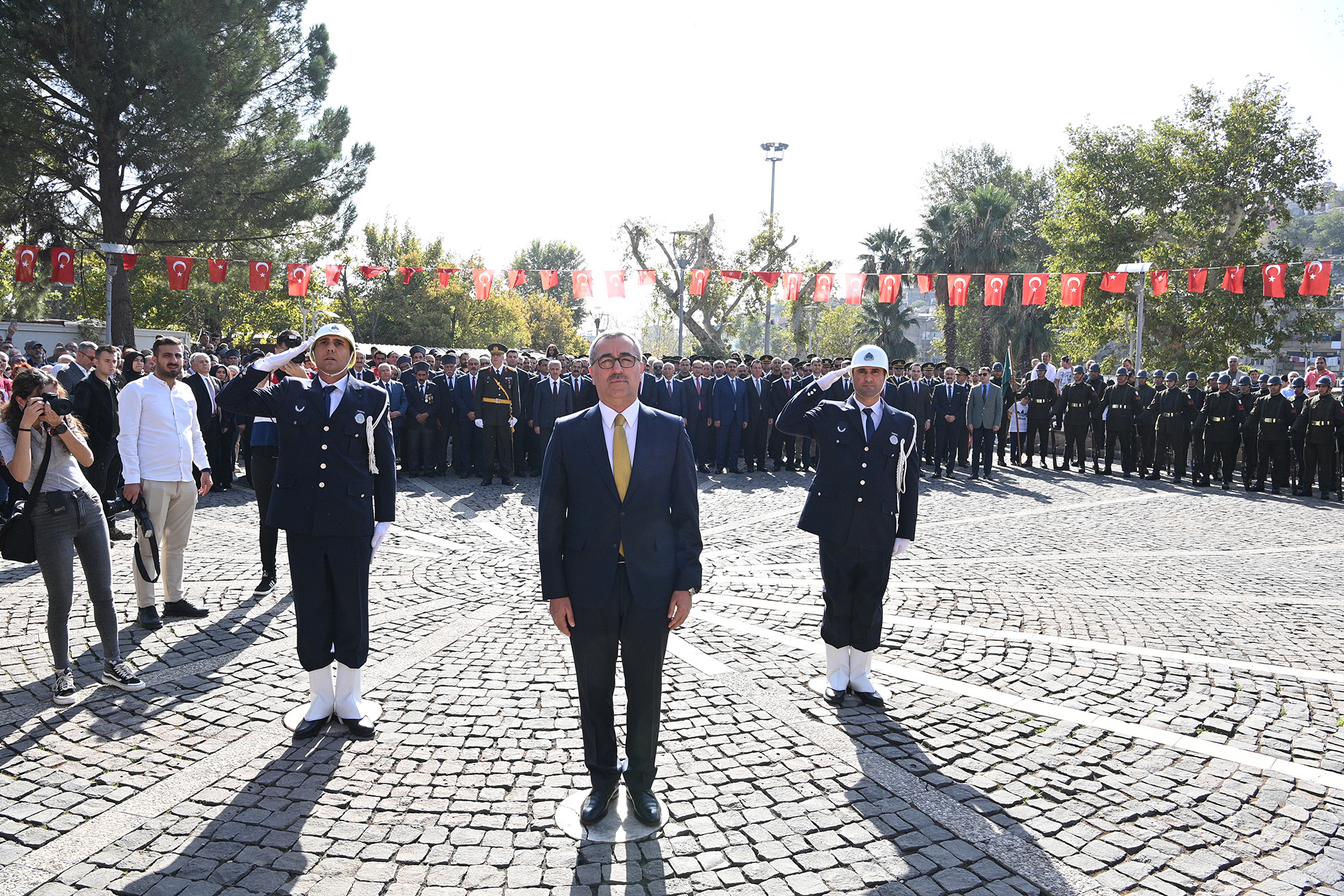 Başkan Güngör, “Cumhuriyetimizin 100. Yılı Kutlu Olsun”