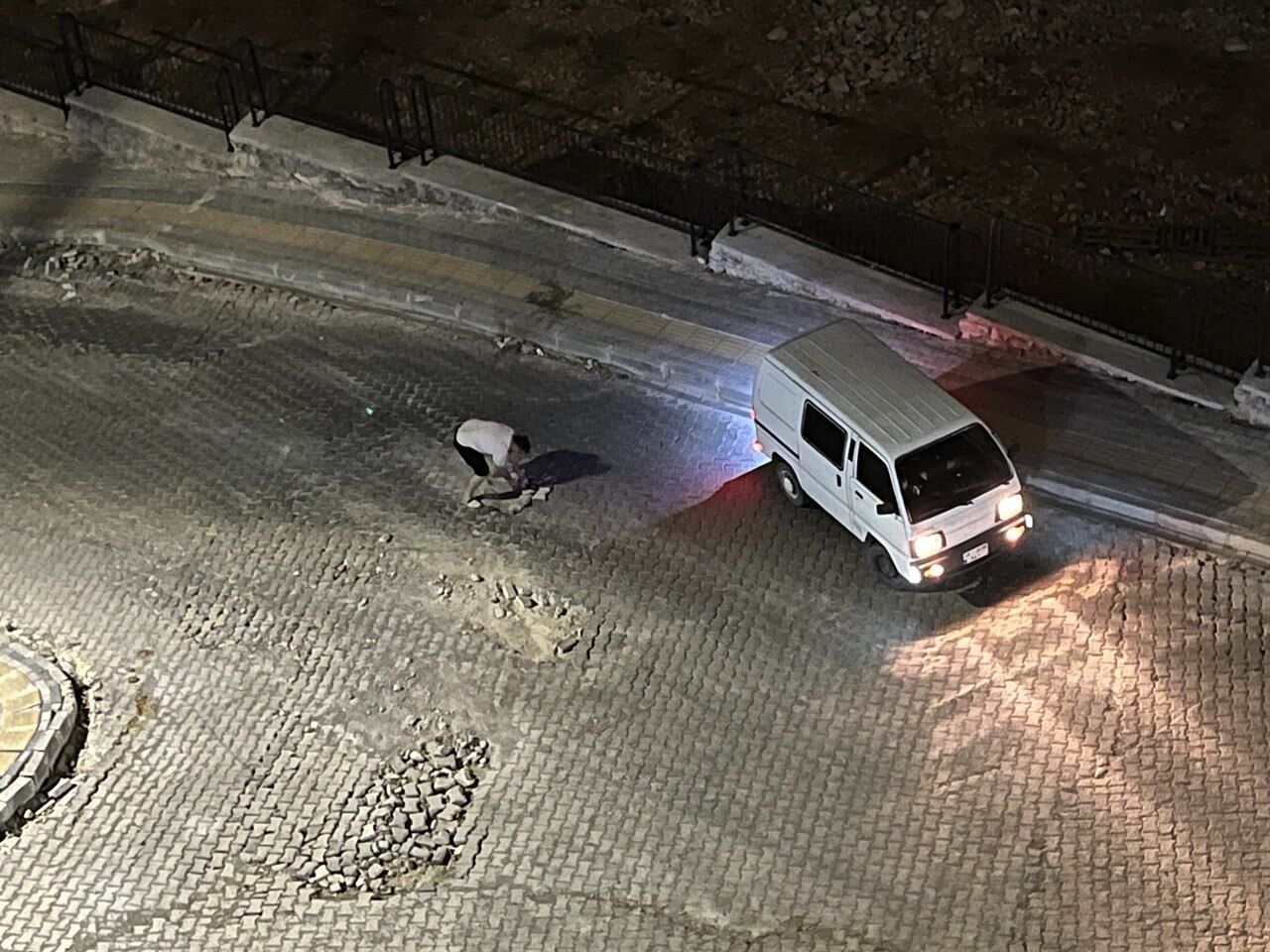 Kahramanmaraş’ta Yolun Çukurunu Gördü, “Bana Ne” Demedi