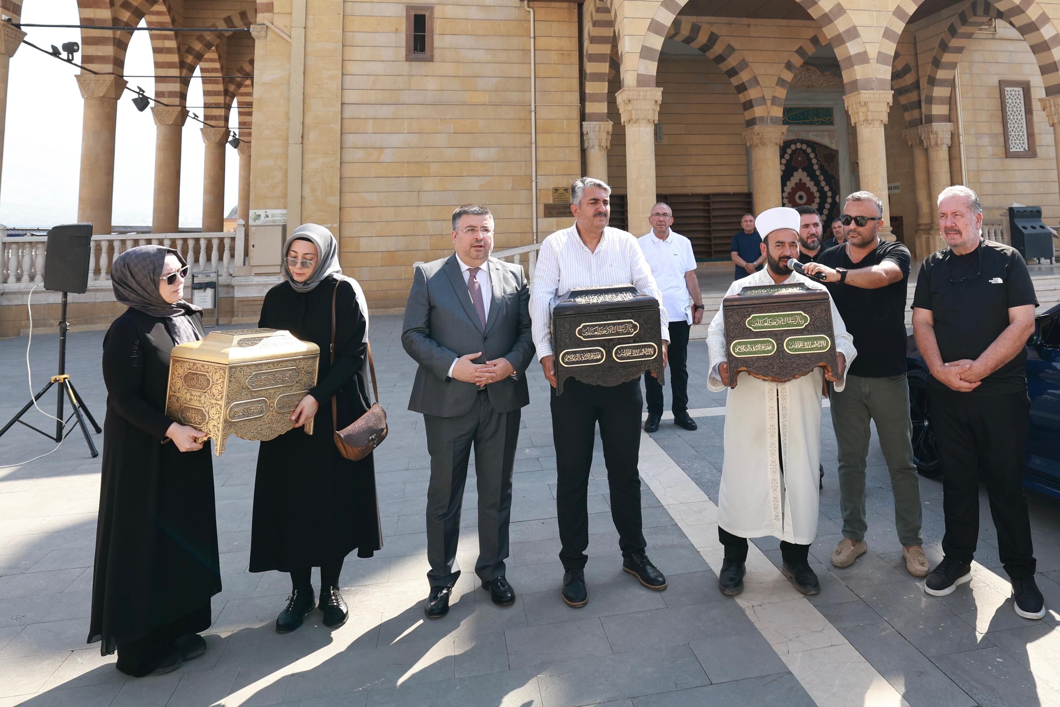 Kabe Örtüleri ve Mukaddes Emanetler Kahramanmaraş’a Ulaştı