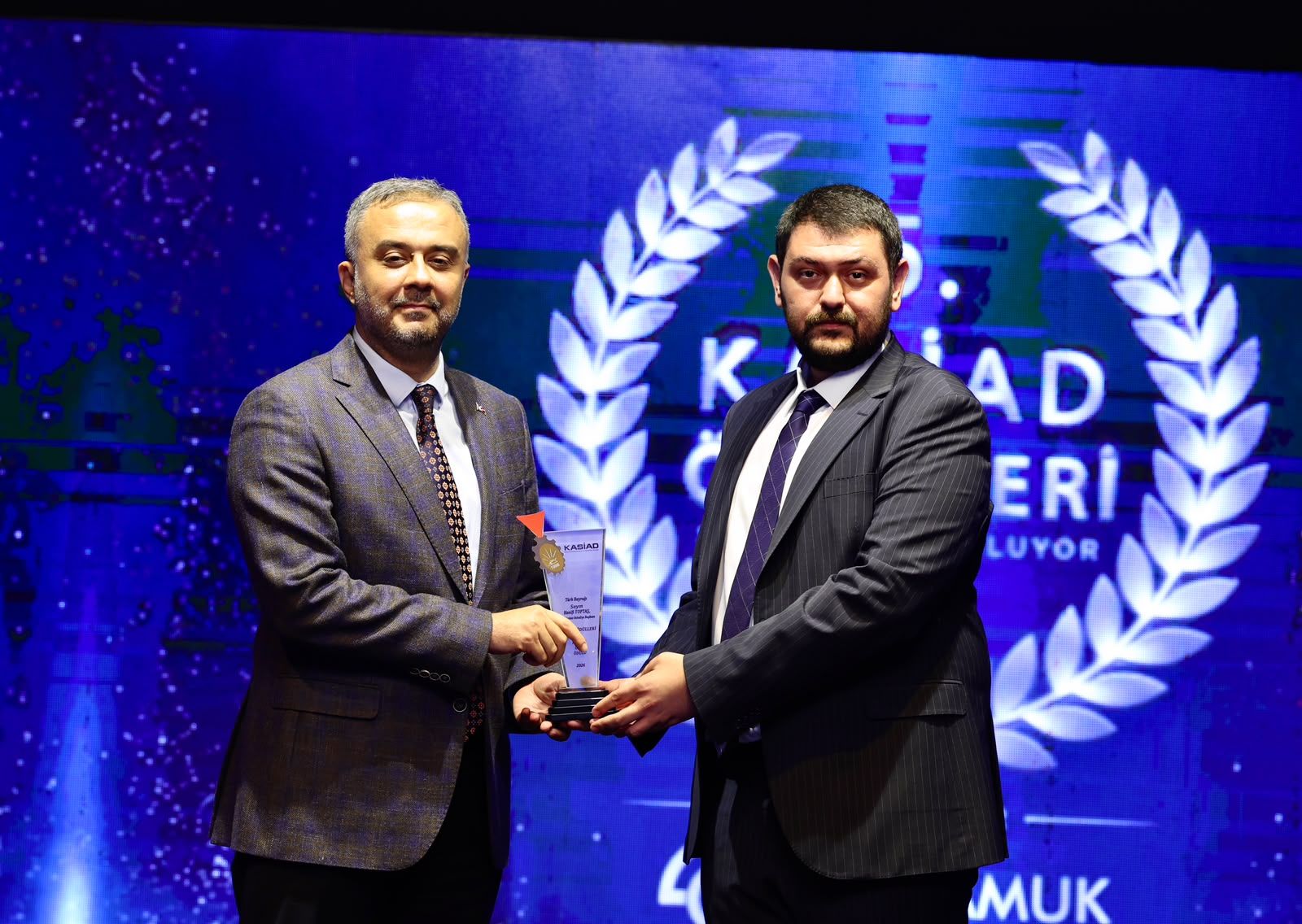 5. KASİAD Ödülleri’nin en özeli, Başkan Toptaş ve Onikişubat Belediyesi’ne verildi